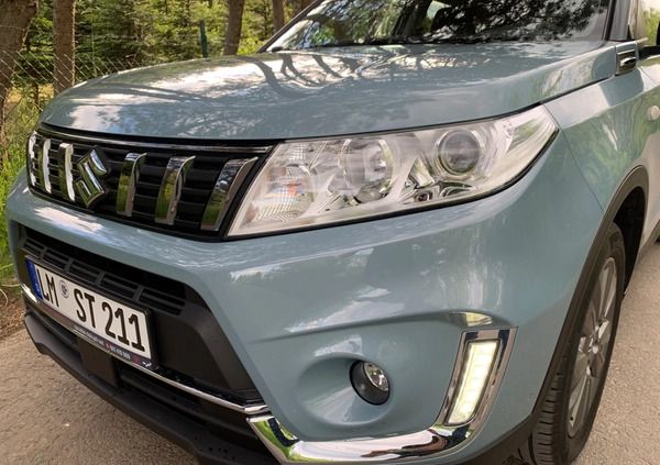 Suzuki Vitara cena 82000 przebieg: 17000, rok produkcji 2019 z Radzyń Chełmiński małe 742